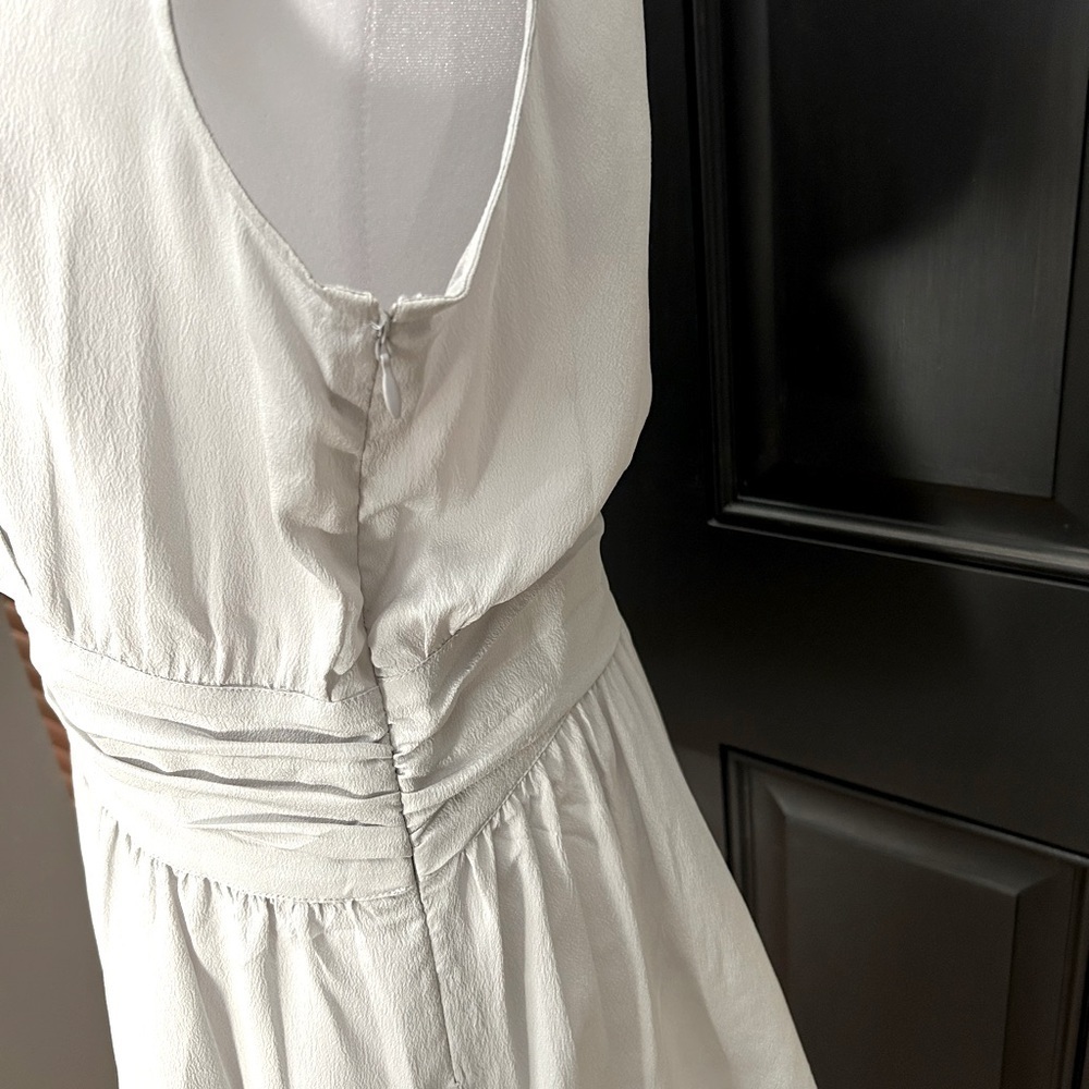 Women’s Banana Republic Gray Sleeveless Cross Front & Back Peplum Top Sz 10 - Picture 7 of 13